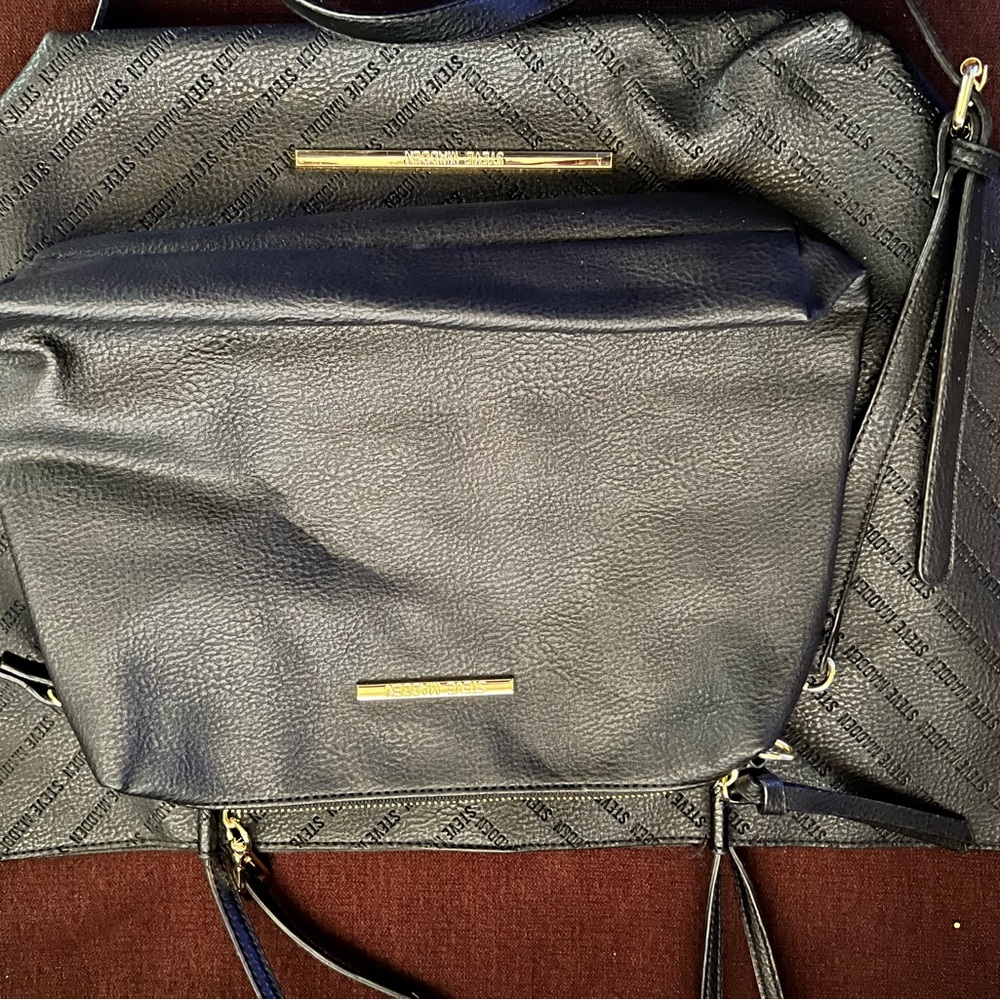 Michael Kors purse - Picture 3 of 3